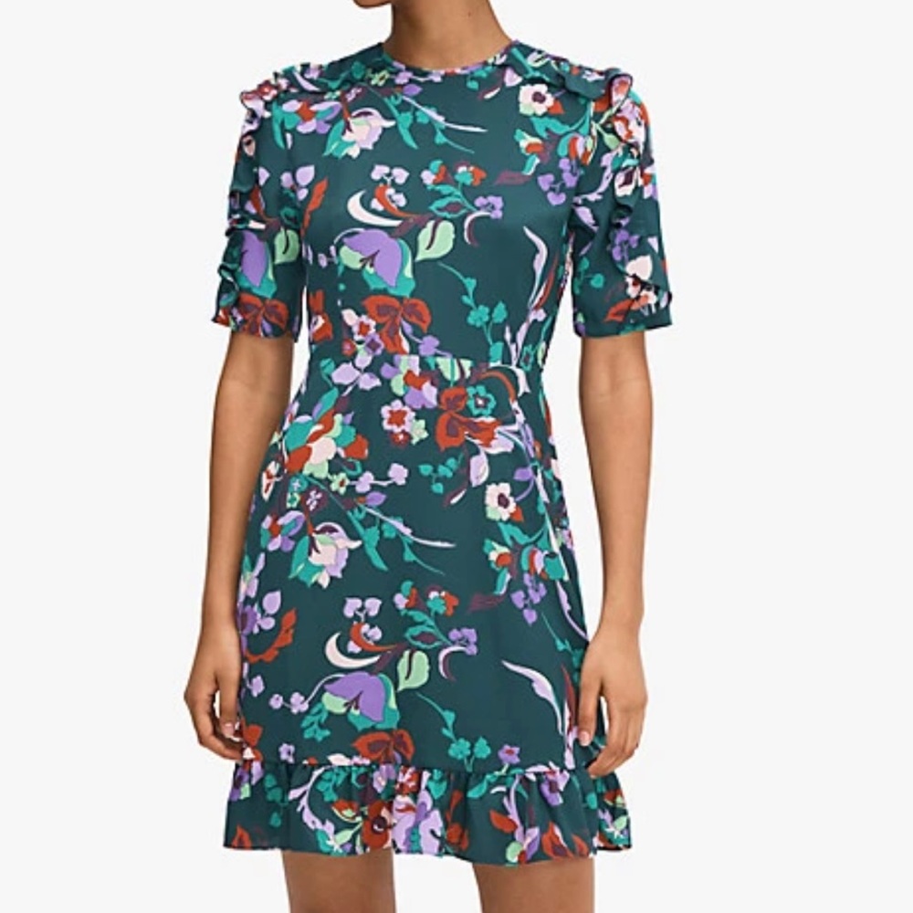 NWT Kate Spade dress! Smocked back for a comfortable and flattering silhouette.